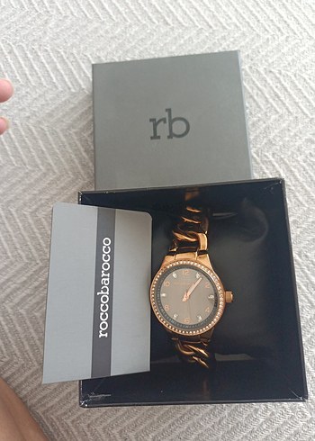 roccobarocco Zincir Detaylı Altın Renk Kadın Saat orjinal ürün