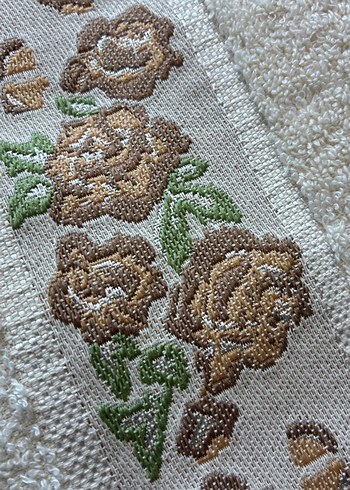 Nakışlı pudra renkHavlu - Görsel 4