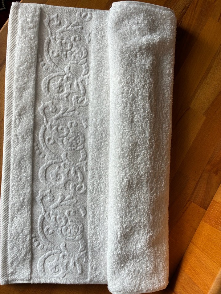 Nakışlı Beyaz Banyo Havlusu - Görsel 4