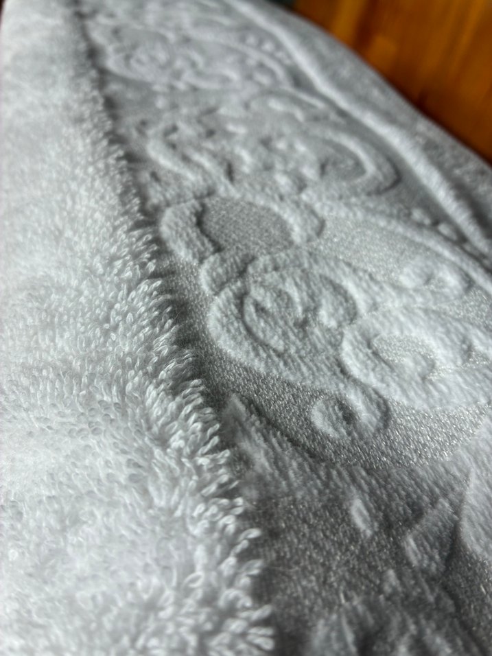 Nakışlı Beyaz Banyo Havlusu - Görsel 3