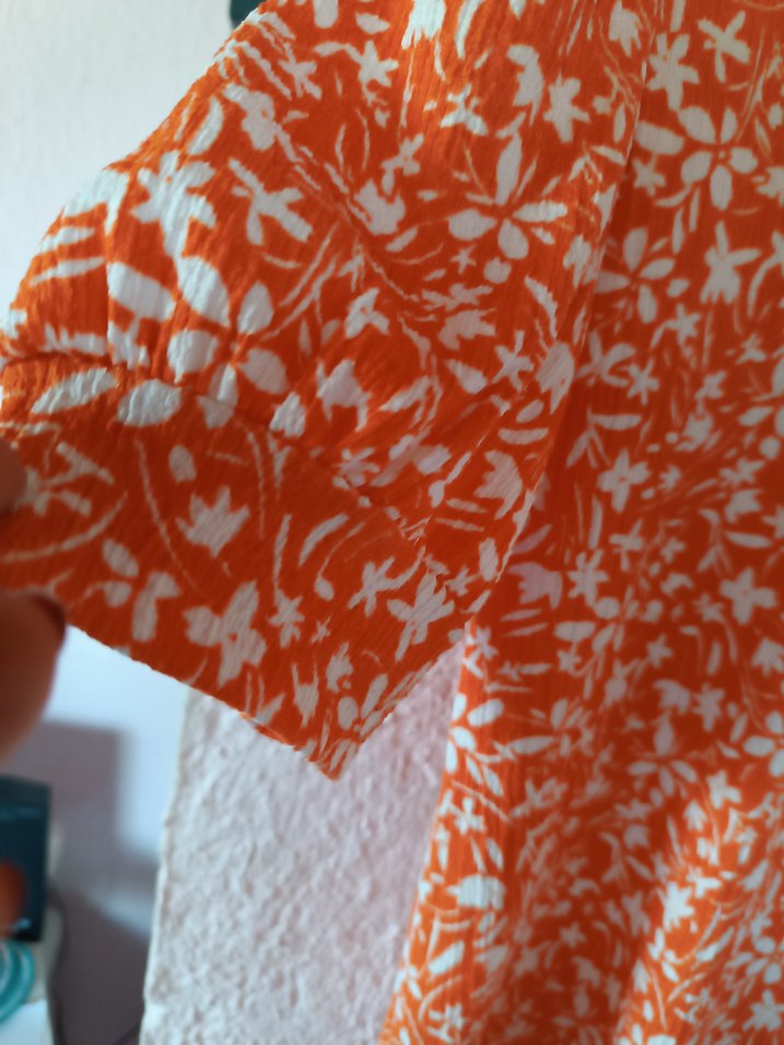 Turuncu Çiçek Desenli Bluz - Görsel 4