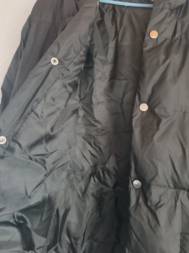 Düğmeli Siyah Midi Kadın Kışlık Mont - Görsel 4