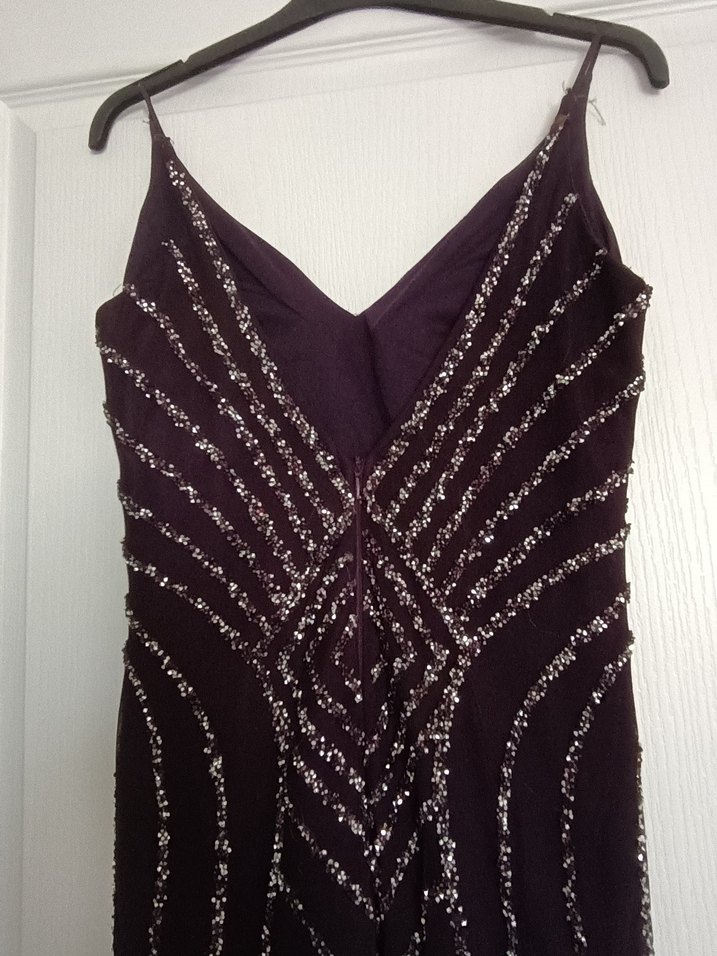 Koyu Mor İşlemeli Boncuklu Uzun Abiye Elbise - Görsel 4