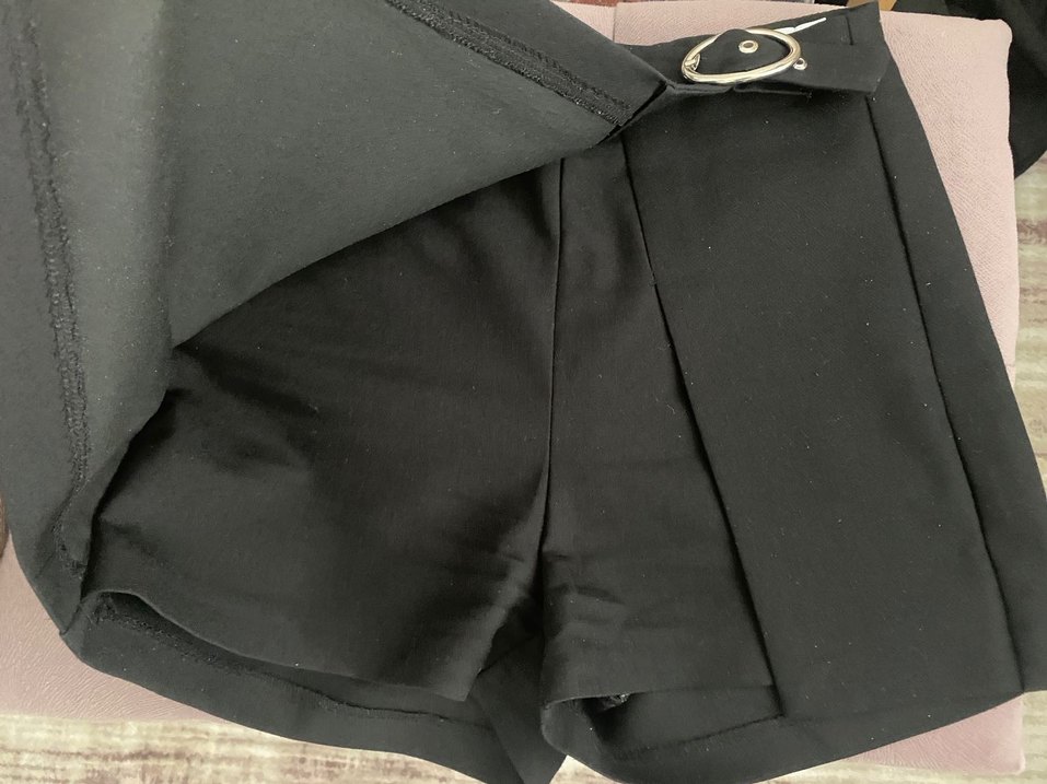 Siyah Kadın Şort Etek - Görsel 2