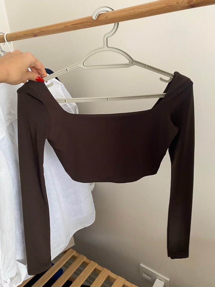 Uzun Kollu Kahverengi Crop Bluz - Görsel 2