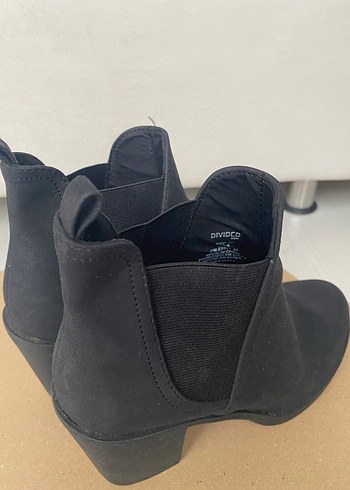 H&M Süet Topuklu Kadın Bot - Görsel 5