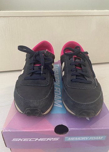 New Balance 410 Lacivert Kadın Spor Ayakkabı - Görsel 2