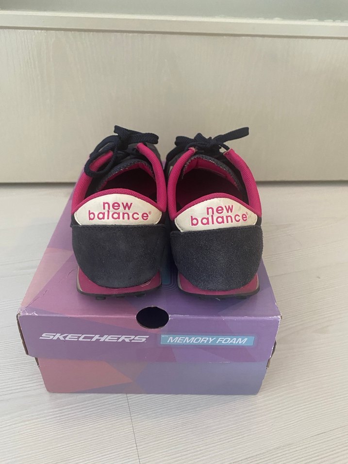 New Balance 410 Lacivert Kadın Spor Ayakkabı - Görsel 4