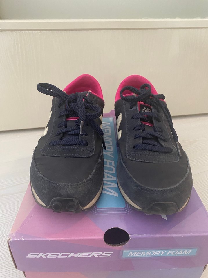 New Balance 410 Lacivert Kadın Spor Ayakkabı - Görsel 2