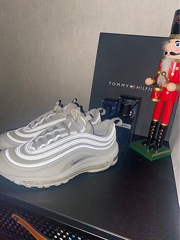 42.5 Beden beyaz Renk Air Max 97