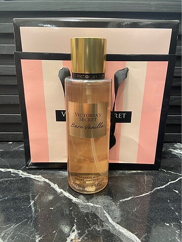 Victoria secret- bare vanilla