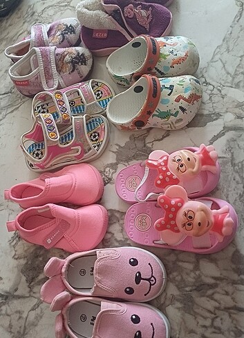 21 Beden Kız cocugu ayakkabi sandalet terlik