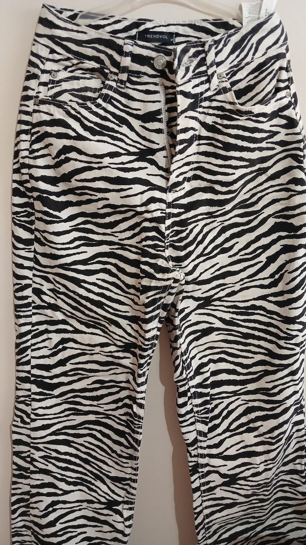 Zebra Desenli Kadın Pantolon - Görsel 4