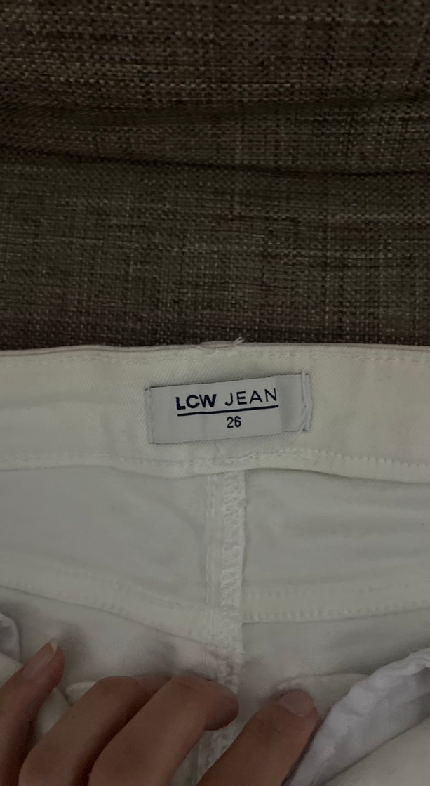 Beyaz Pamuklu Mini Şort - Görsel 2