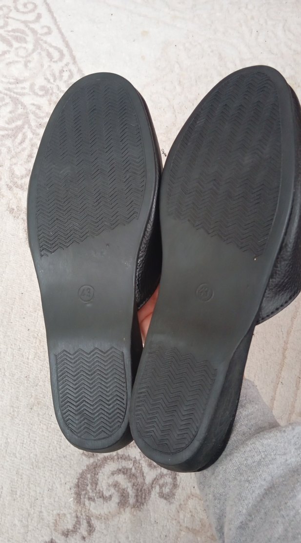 Siyah Tokalı Erkek Ev Terliği - Görsel 2