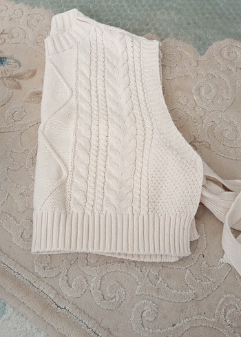 Beyaz Örgü Boğazlı Kolsuz Kadın Süveter - Görsel 2