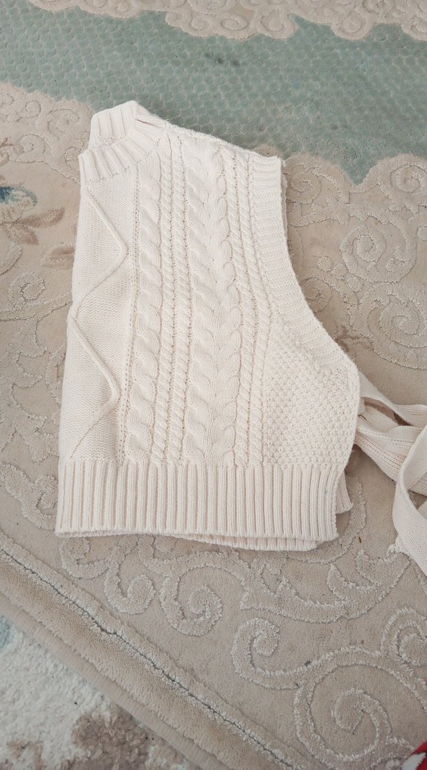 Beyaz Örgü Boğazlı Kolsuz Kadın Süveter - Görsel 2