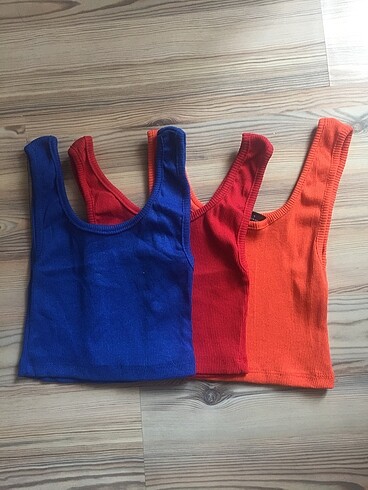 Kare yaka crop kendi tekstil ürünlerm