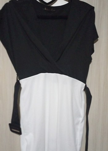 V Yaka Siyah Beyaz Midi Hamile Elbisesi - Görsel 6