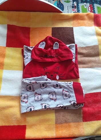 Yepyeni 8_9 yaş polar pijama takimi - Görsel 8