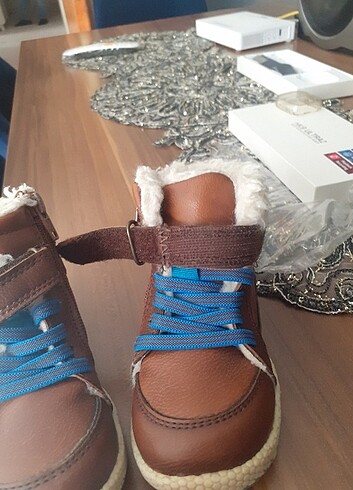 Yepyeni kaya gibi 23 numara lcwaikiki çocuk bot - Görsel 8