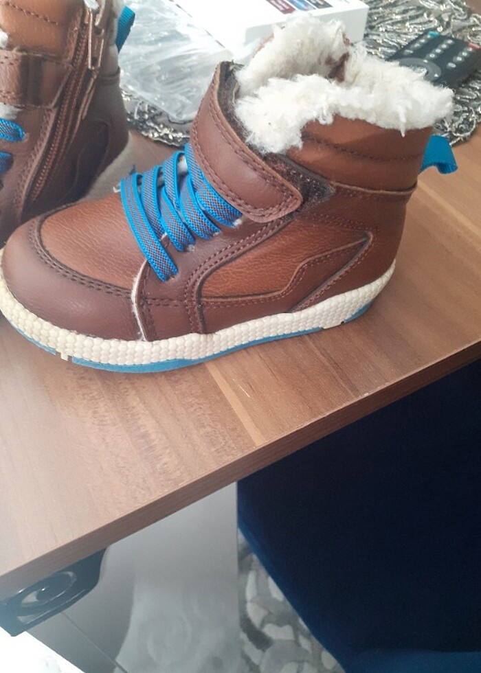 Yepyeni kaya gibi 23 numara lcwaikiki çocuk bot - Görsel 2