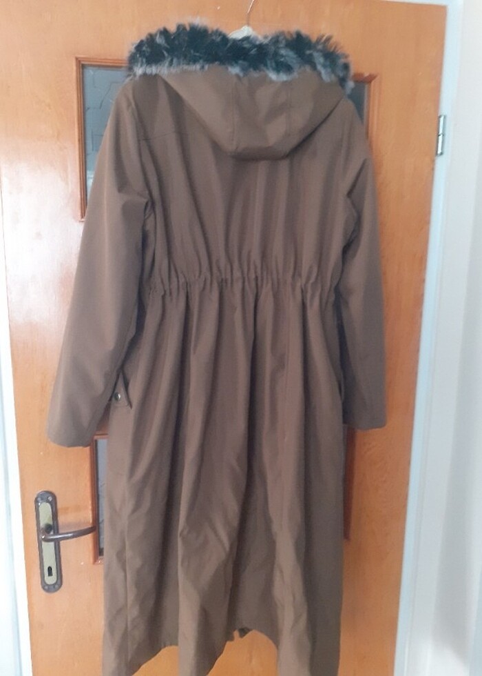 Sıfır gibi ,sıcacık tutan uzun kaban tesettüre daha uygun - Görsel 4