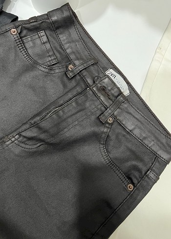 Zara Siyah Deri Fermuarlı Kadın Pantolon - Görsel 2