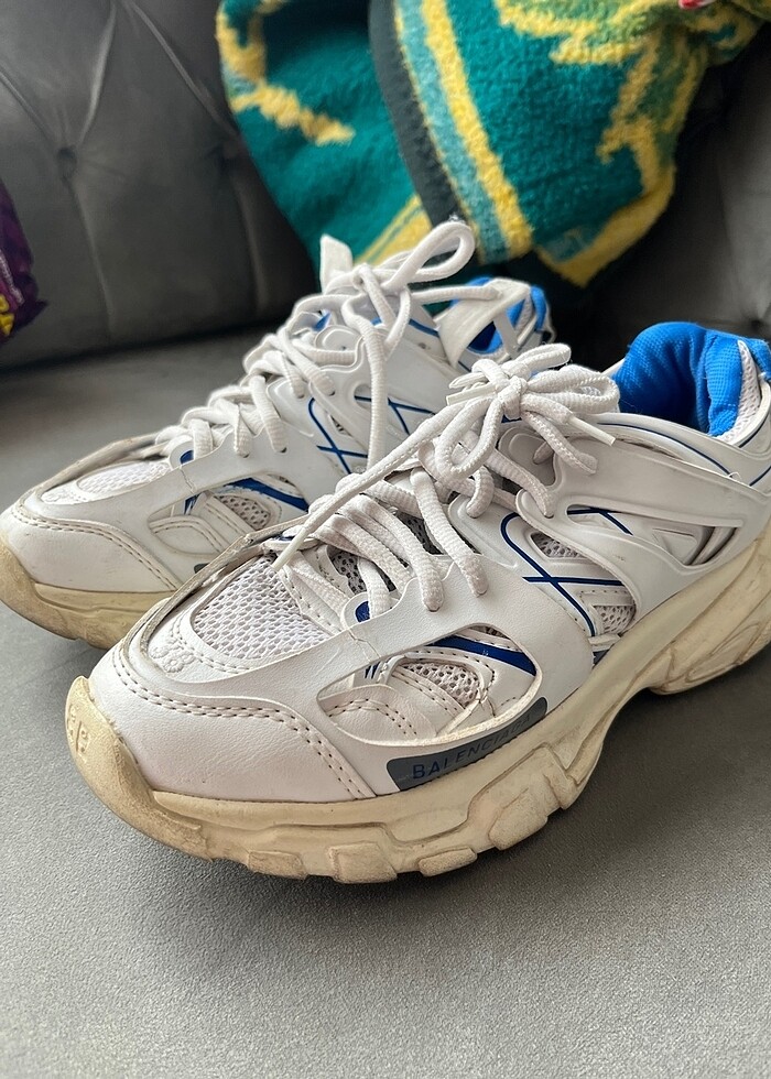 beyaz spor ayakkabı - Görsel 3