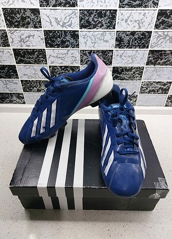 37 Beden Adidas f50 krampon