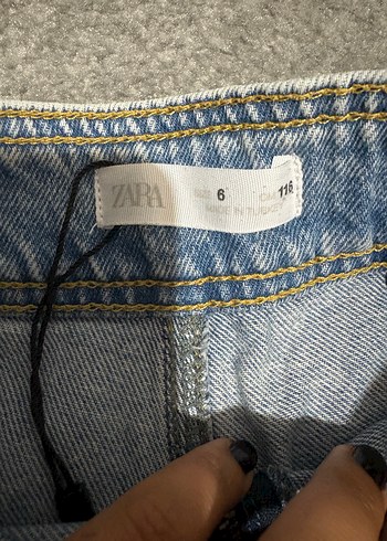 Kızlar için Bol Kesim Pileli Denim Şort - Görsel 4