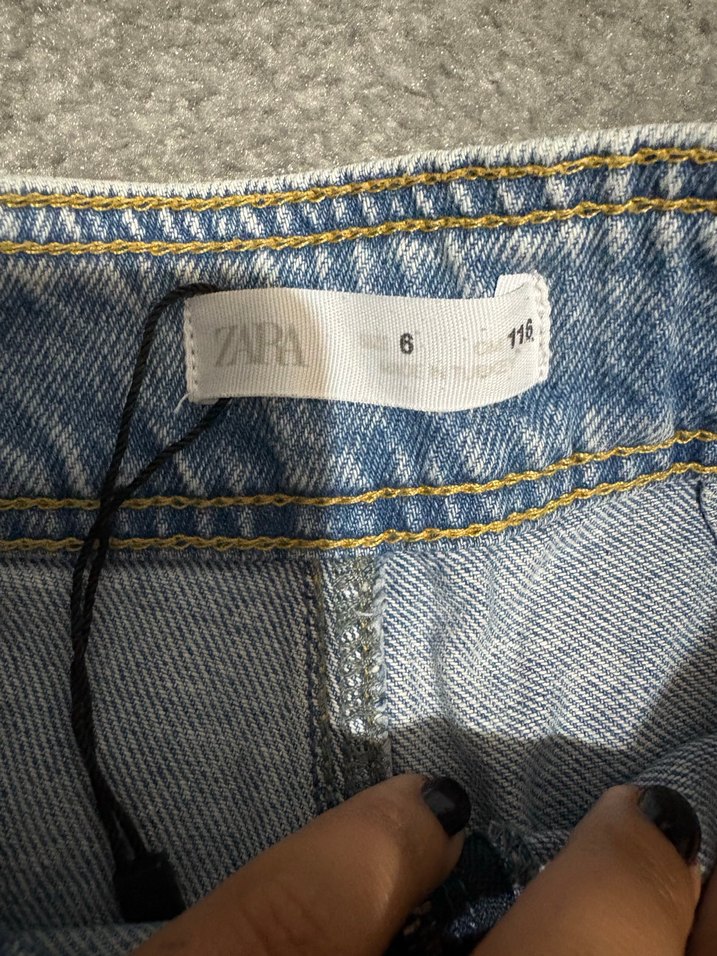 Kızlar için Bol Kesim Pileli Denim Şort - Görsel 4