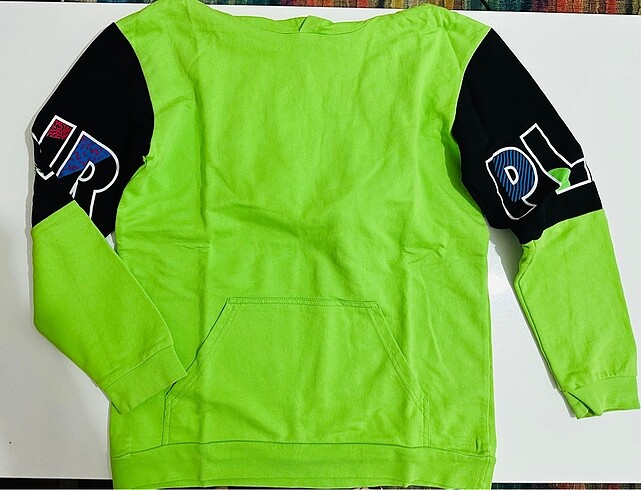 Yeşil sweat tshirt ince baharlık