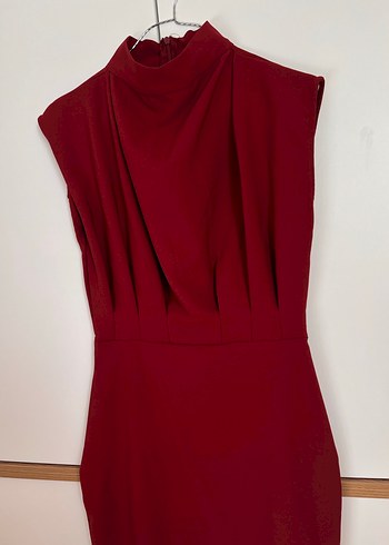 Kırmızı Drapeli Yüksek Yakalı Midi Elbise - Görsel 3