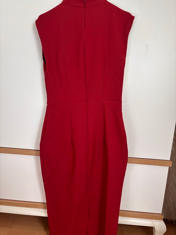 Kırmızı Drapeli Yüksek Yakalı Midi Elbise - Görsel 5