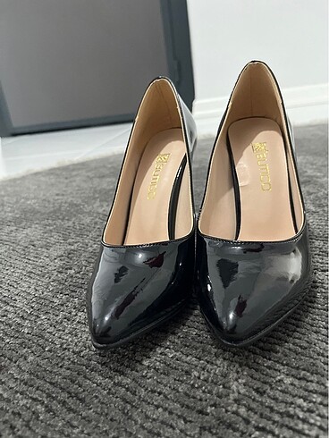 Butigo Stiletto