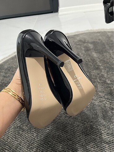 37 Beden siyah Renk Stiletto
