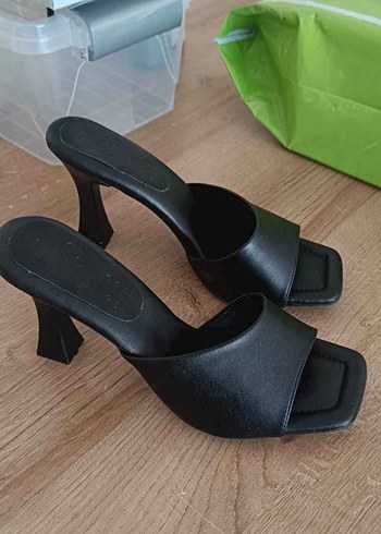 38 Beden Siyah Minimal Stiletto Topuklu Kadın Ayakkabı