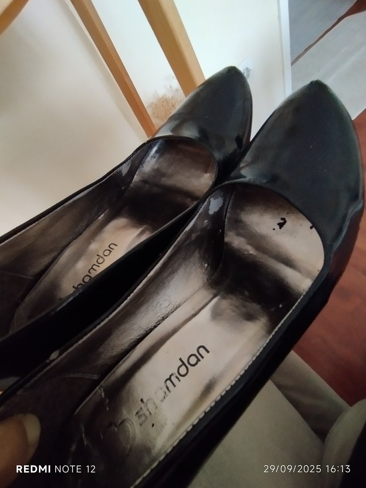 siyah ayakkabı - Görsel 4