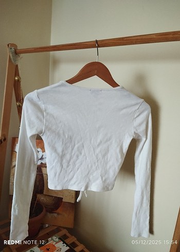 Beyaz V Yaka Uzun Kollu Keten Bluz - Görsel 3