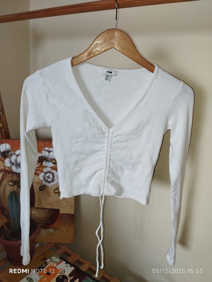 Beyaz V Yaka Uzun Kollu Keten Bluz - Görsel 4