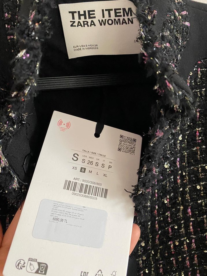 Düğmeli Siyah Nakışlı Midi Kadın Ceket - Görsel 2