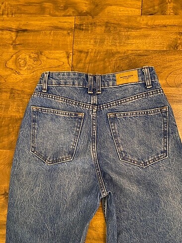 xs Beden bershka jean