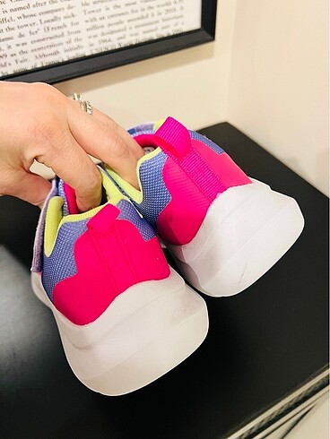 34 Beden SKECHERS 34 numara