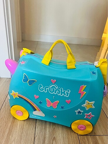 TRUNKİ TEKERLEKLİ ÇOCUK VALİZ
