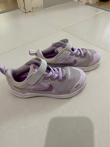 27 Beden mor Renk Nike kız çocuk spor ayakkabı