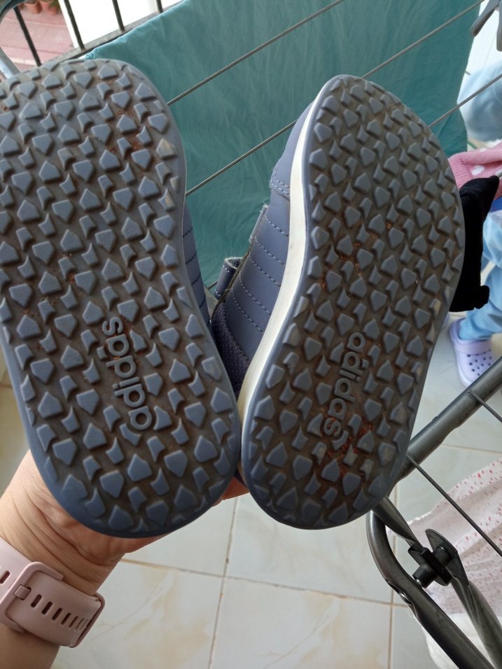 Kız Çocuk Gri Pembe Cırt Cırtlı Spor Ayakkabı - Görsel 3