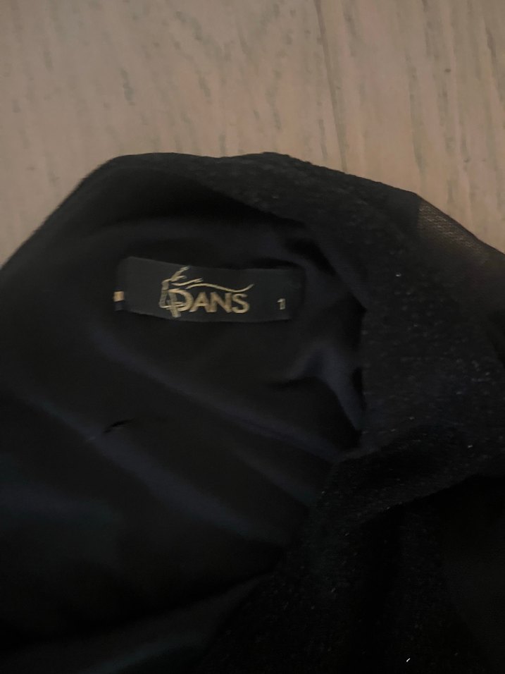 Siyah V Yaka Uzun Kollu Midi Kadın Elbise - Görsel 5