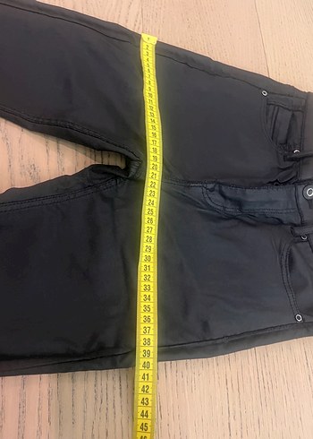 Stradivarius 36 beden Kadın Siyah Skinny Kemerli Denim Pantolon - Görsel 2