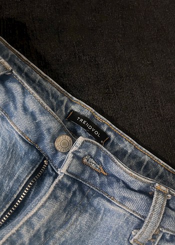 Mavi Midi Boy Yırtmaçlı Kadın Denim Pantolon - Görsel 3